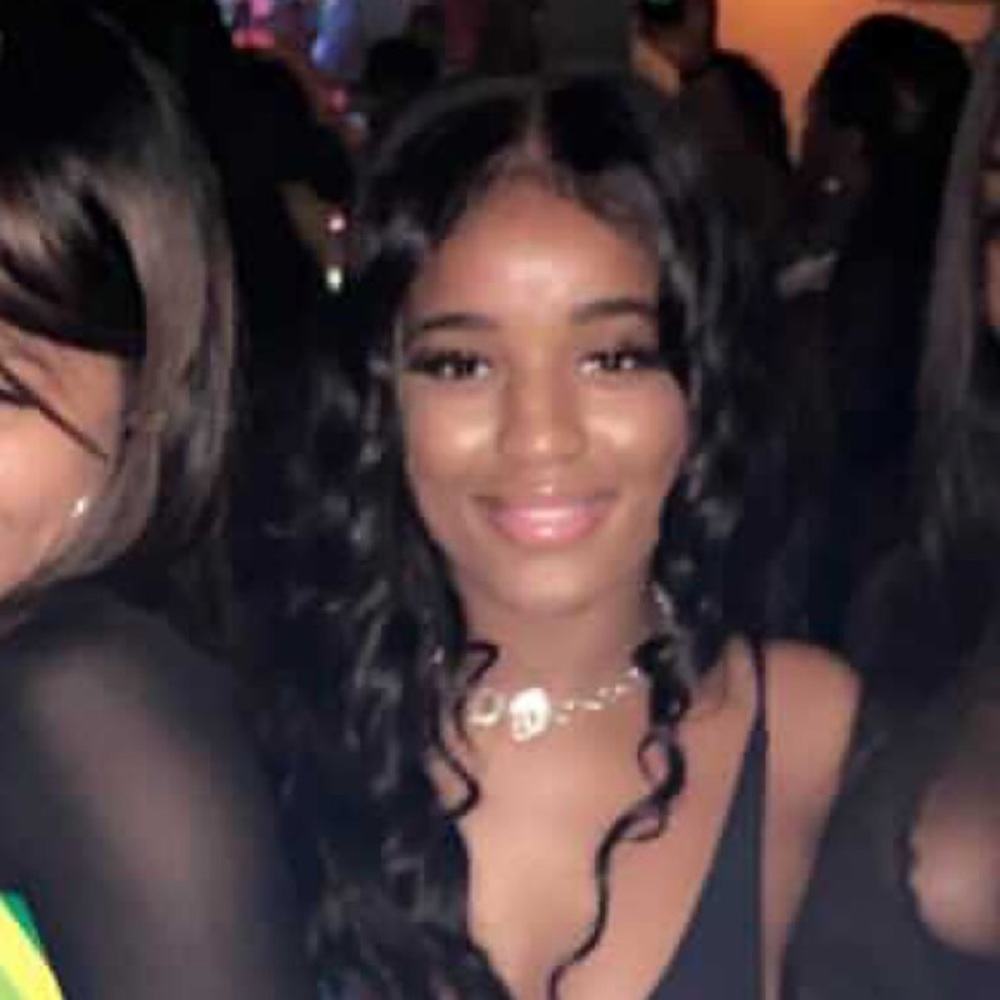 Meet your Posher, Cairah